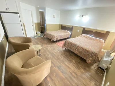 MOTEL 2