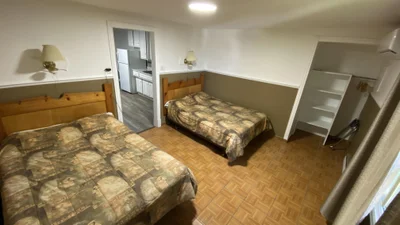 MOTEL 16