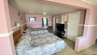 MOTEL 13